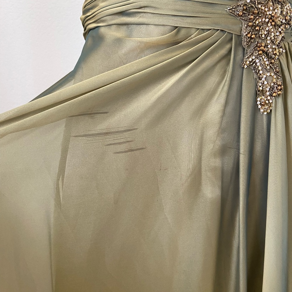 Vintage Mac Duggal Green Ruffle Gown Size 14 - Picture 8 of 12